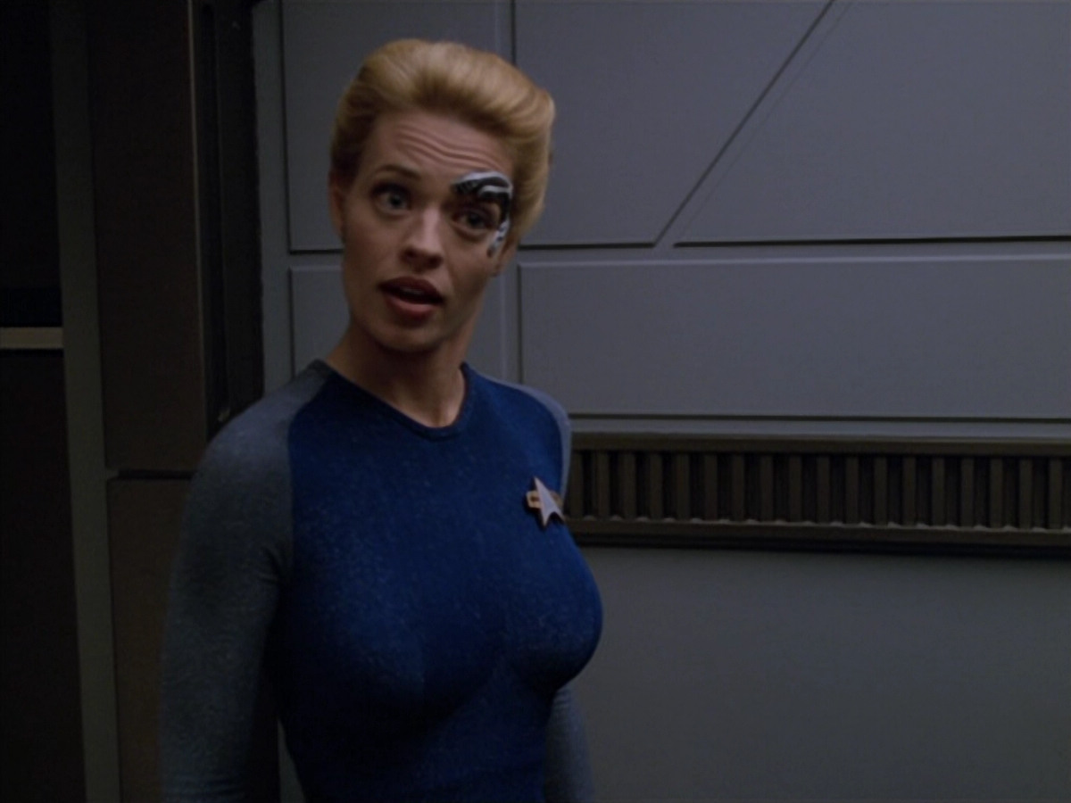 extant_StarTrek_VOY_5x07-InfiniteRegress_01000.jpg