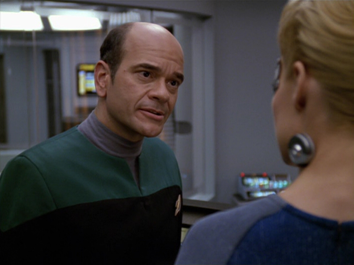 extant_StarTrek_VOY_5x07-InfiniteRegress_01223.jpg