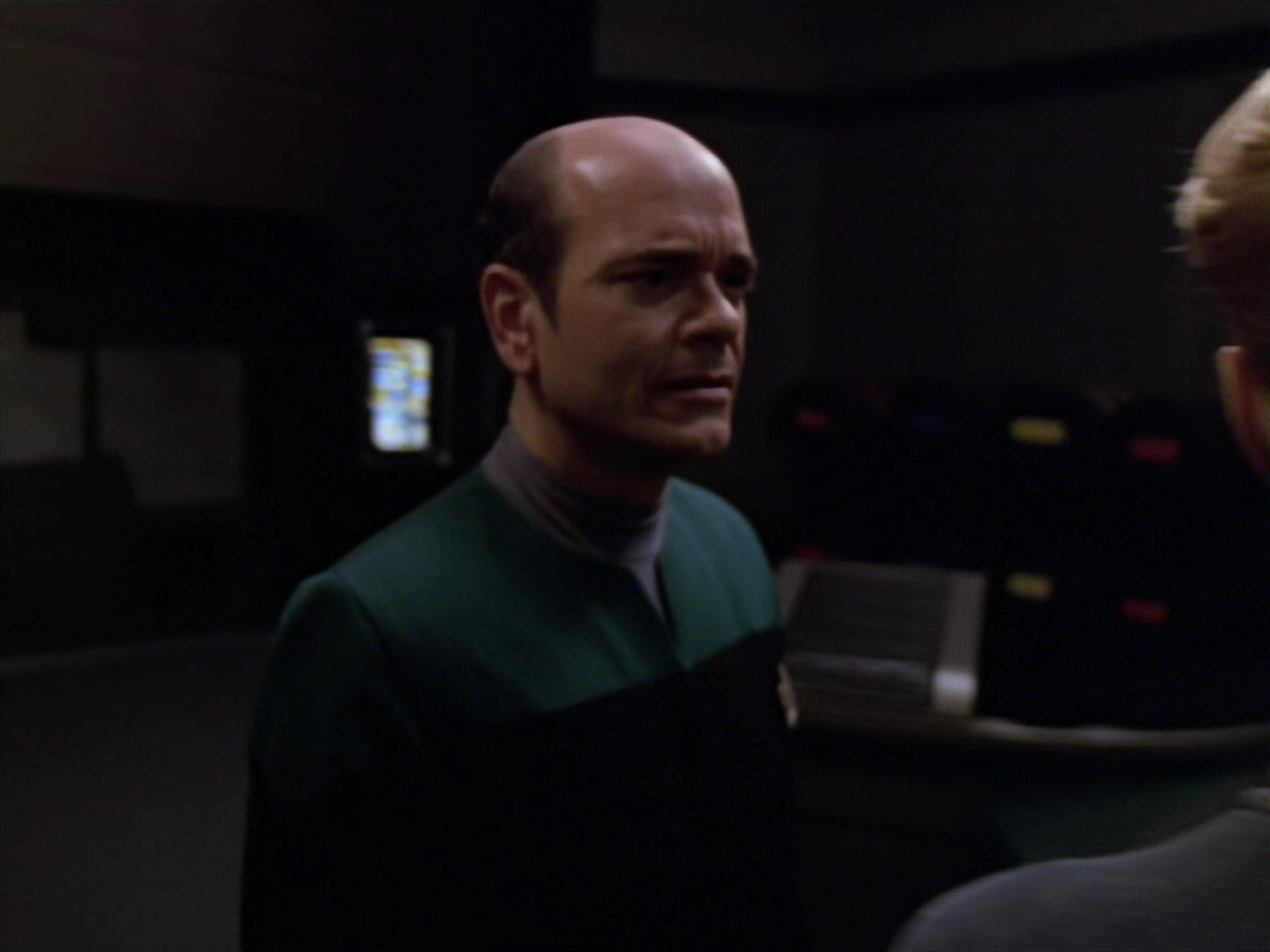 extant_StarTrek_VOY_5x07-InfiniteRegress_01475.jpg