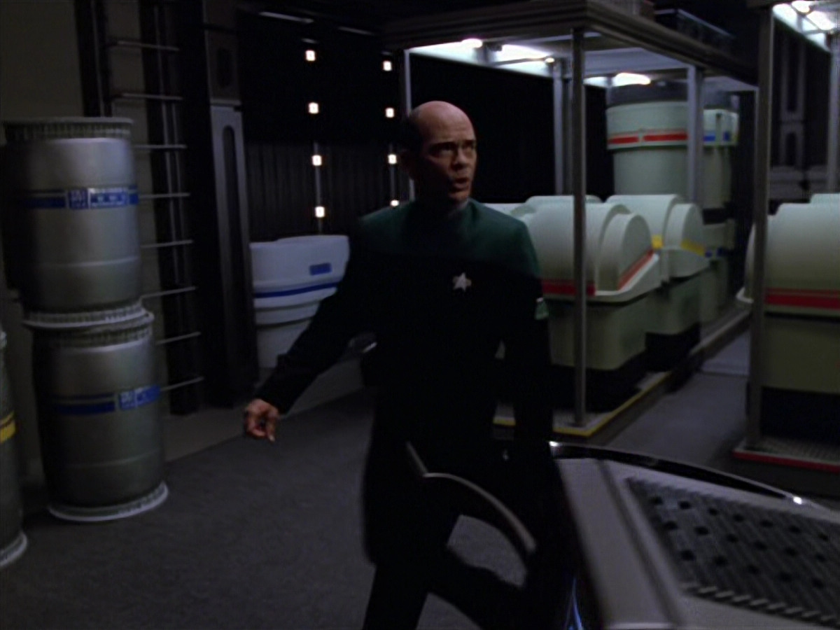 extant_StarTrek_VOY_5x07-InfiniteRegress_01507.jpg
