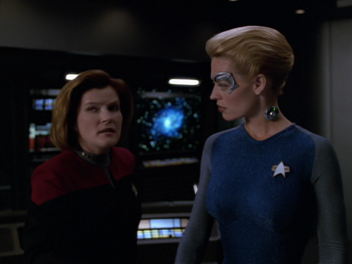 extant_StarTrek_VOY_5x07-InfiniteRegress_01960.jpg