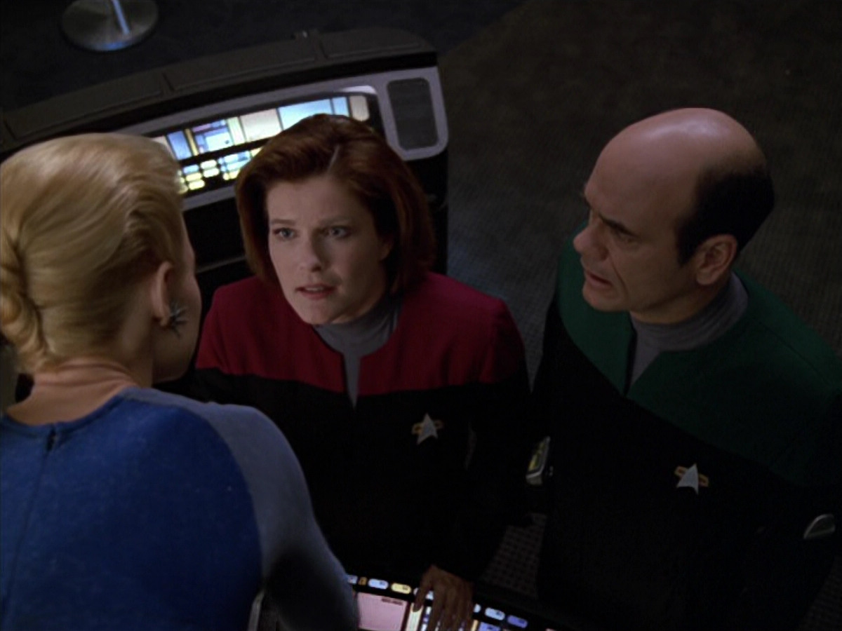 extant_StarTrek_VOY_5x07-InfiniteRegress_02012.jpg