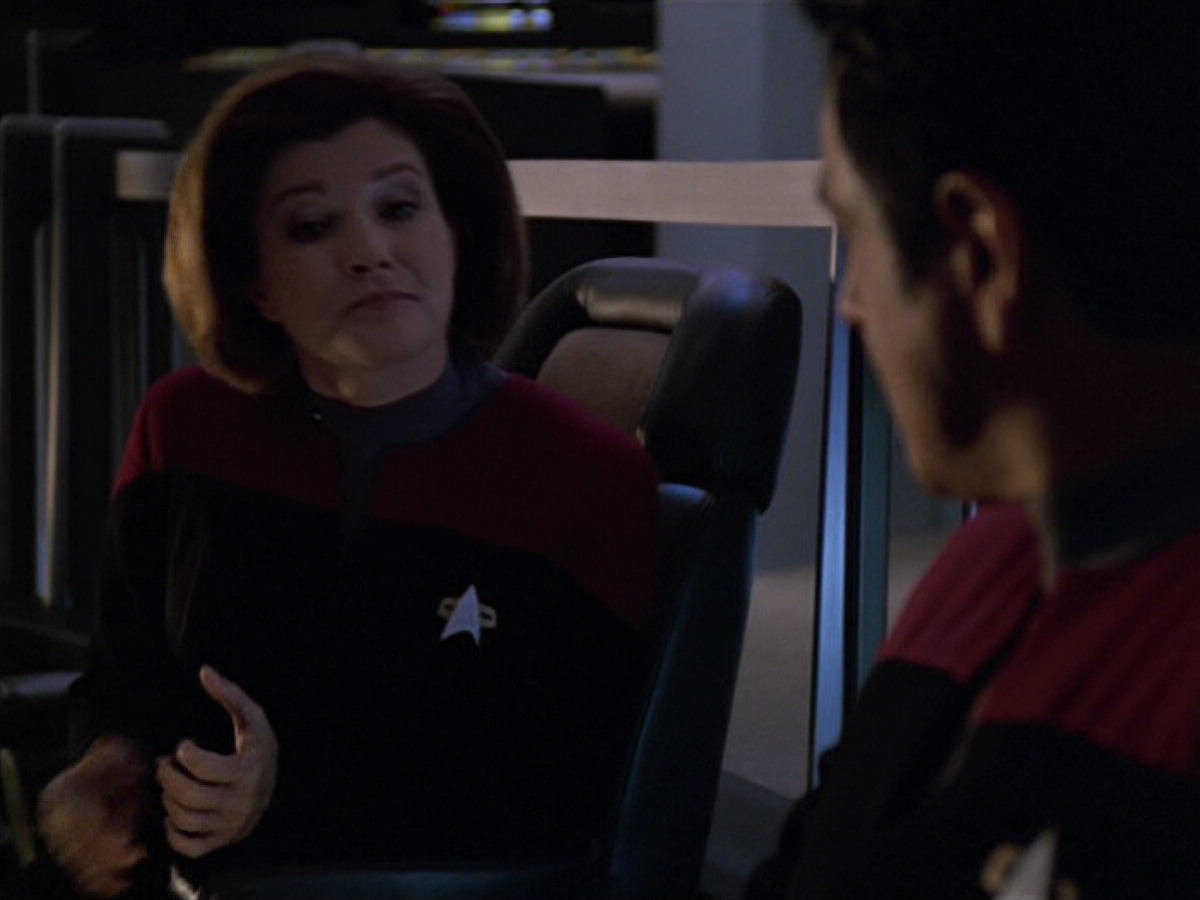 extant_StarTrek_VOY_5x07-InfiniteRegress_02406.jpg