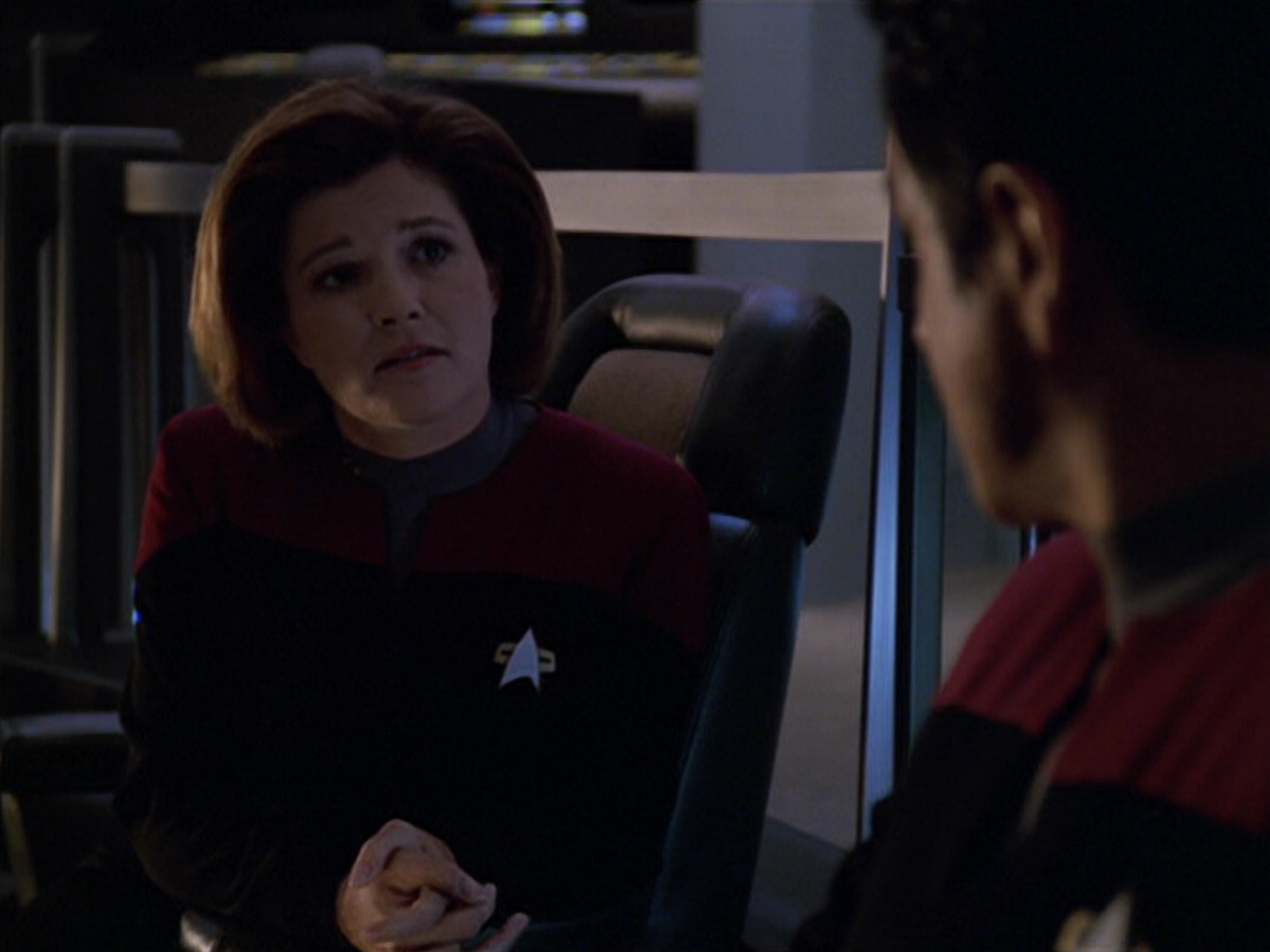 extant_StarTrek_VOY_5x07-InfiniteRegress_02417.jpg