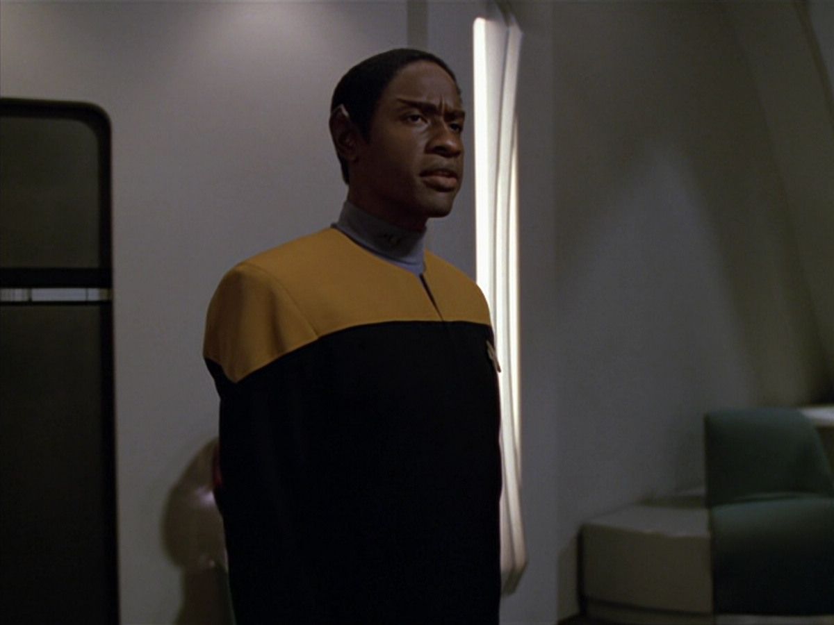 extant_StarTrek_VOY_5x07-InfiniteRegress_02622.jpg