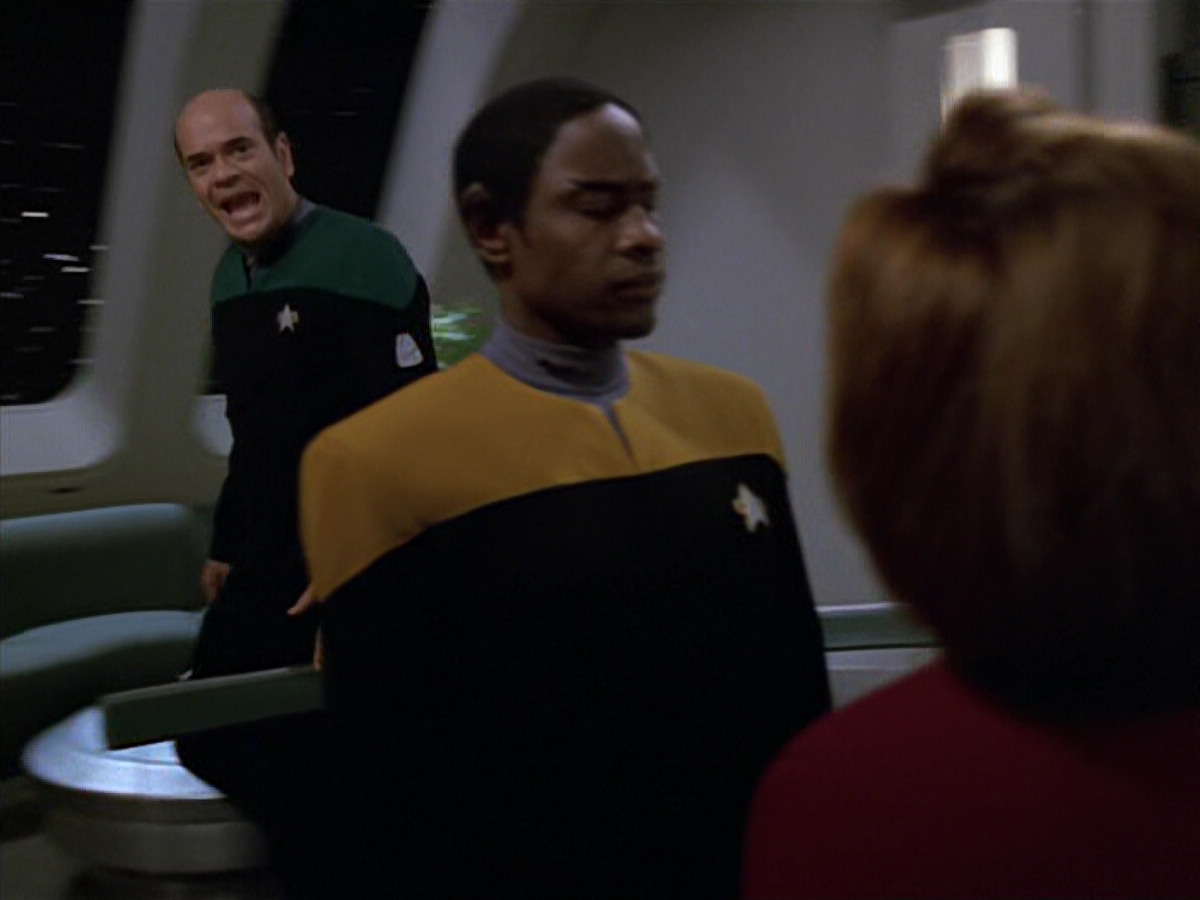 extant_StarTrek_VOY_5x07-InfiniteRegress_02671.jpg