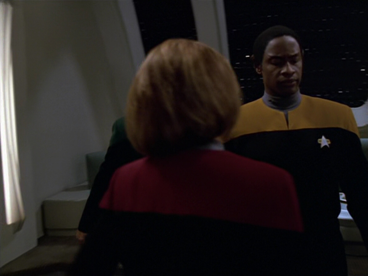 extant_StarTrek_VOY_5x07-InfiniteRegress_02673.jpg