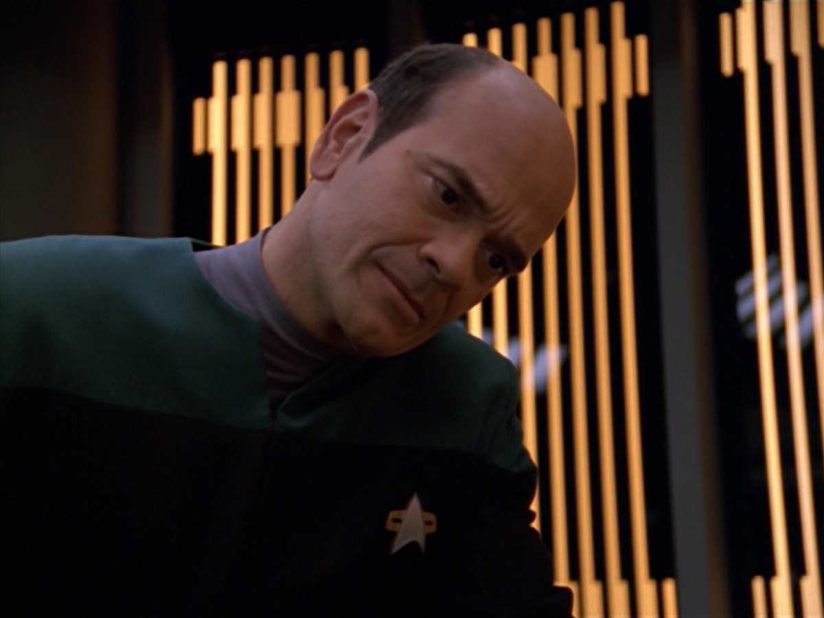 extant_StarTrek_VOY_5x07-InfiniteRegress_02983.jpg