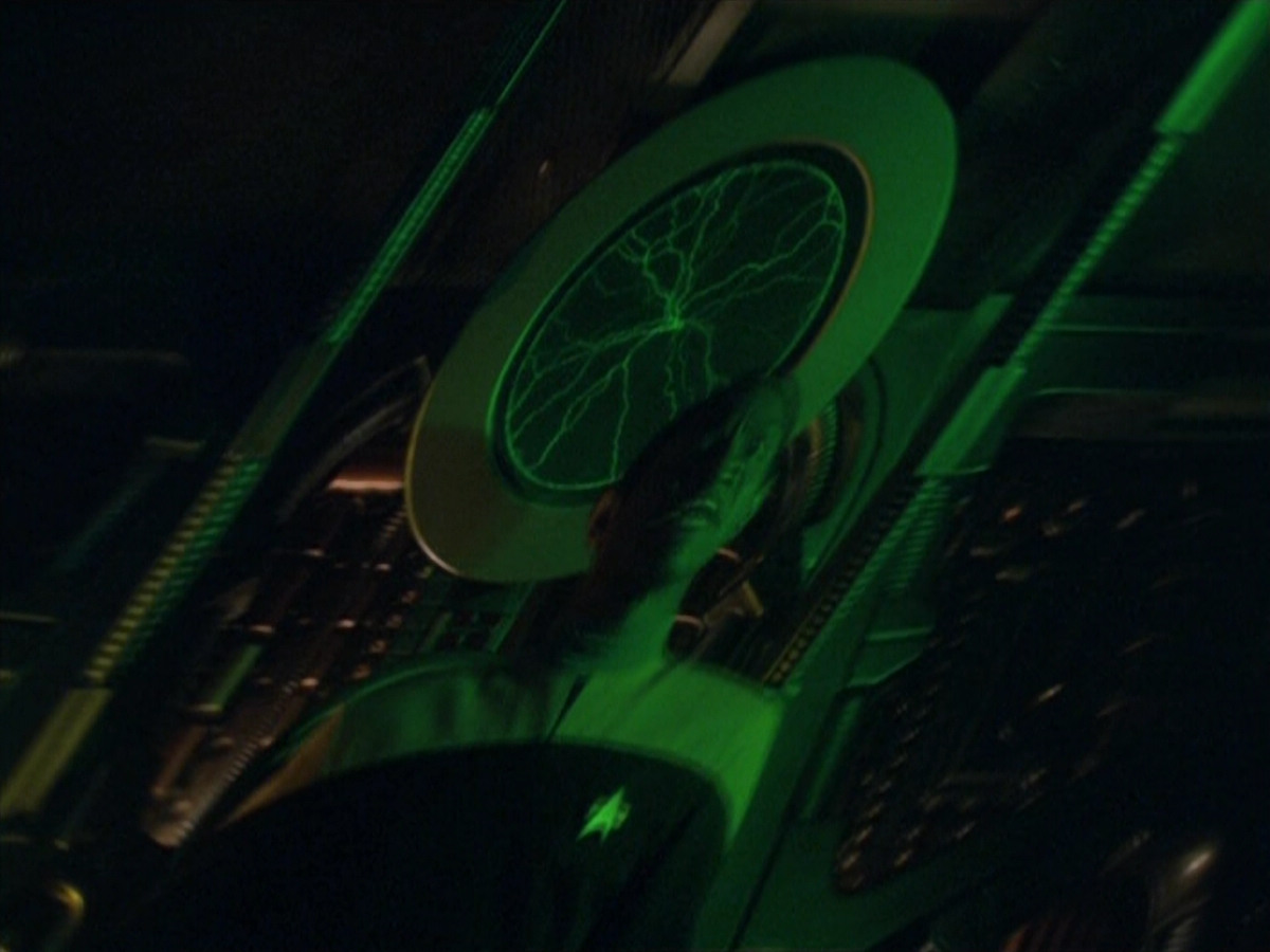 extant_StarTrek_VOY_5x07-InfiniteRegress_03284.jpg