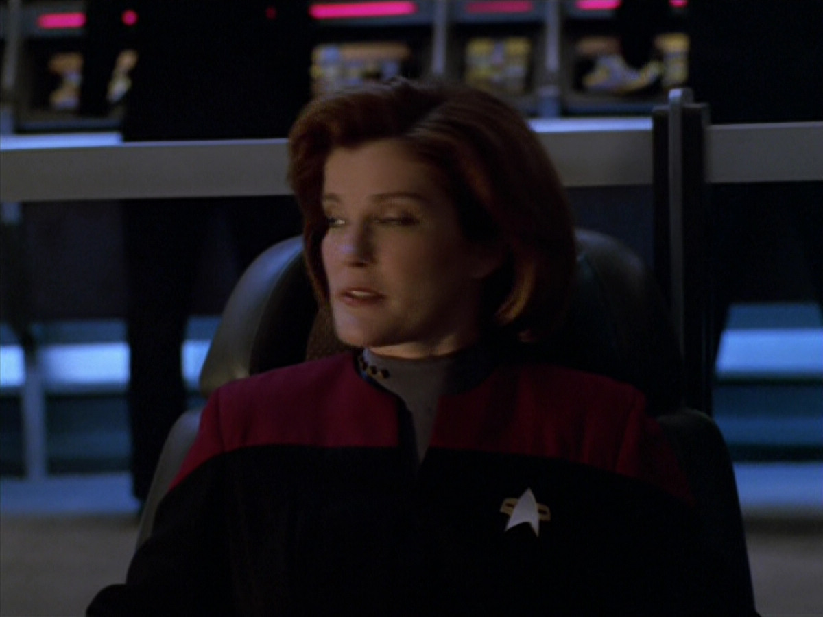 extant_StarTrek_VOY_5x07-InfiniteRegress_03408.jpg
