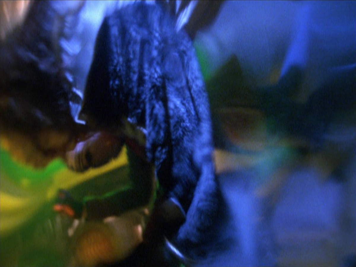 extant_StarTrek_VOY_5x07-InfiniteRegress_03538.jpg