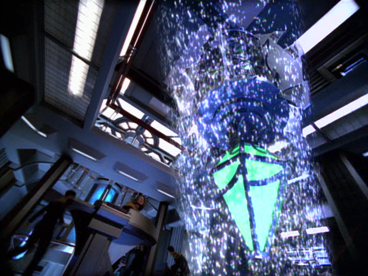 extant_StarTrek_VOY_5x07-InfiniteRegress_03556.jpg