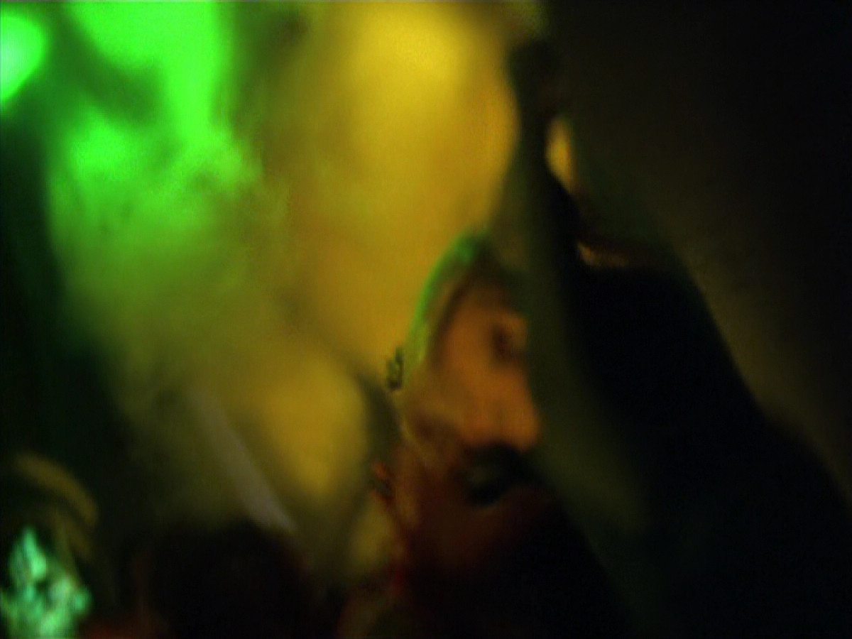 extant_StarTrek_VOY_5x07-InfiniteRegress_03589.jpg