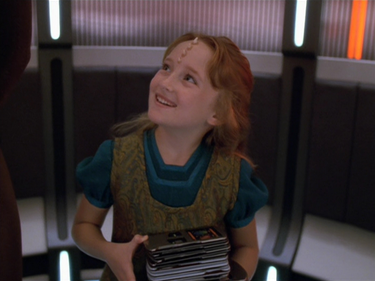 extant_StarTrek_VOY_5x07-InfiniteRegress_03804.jpg