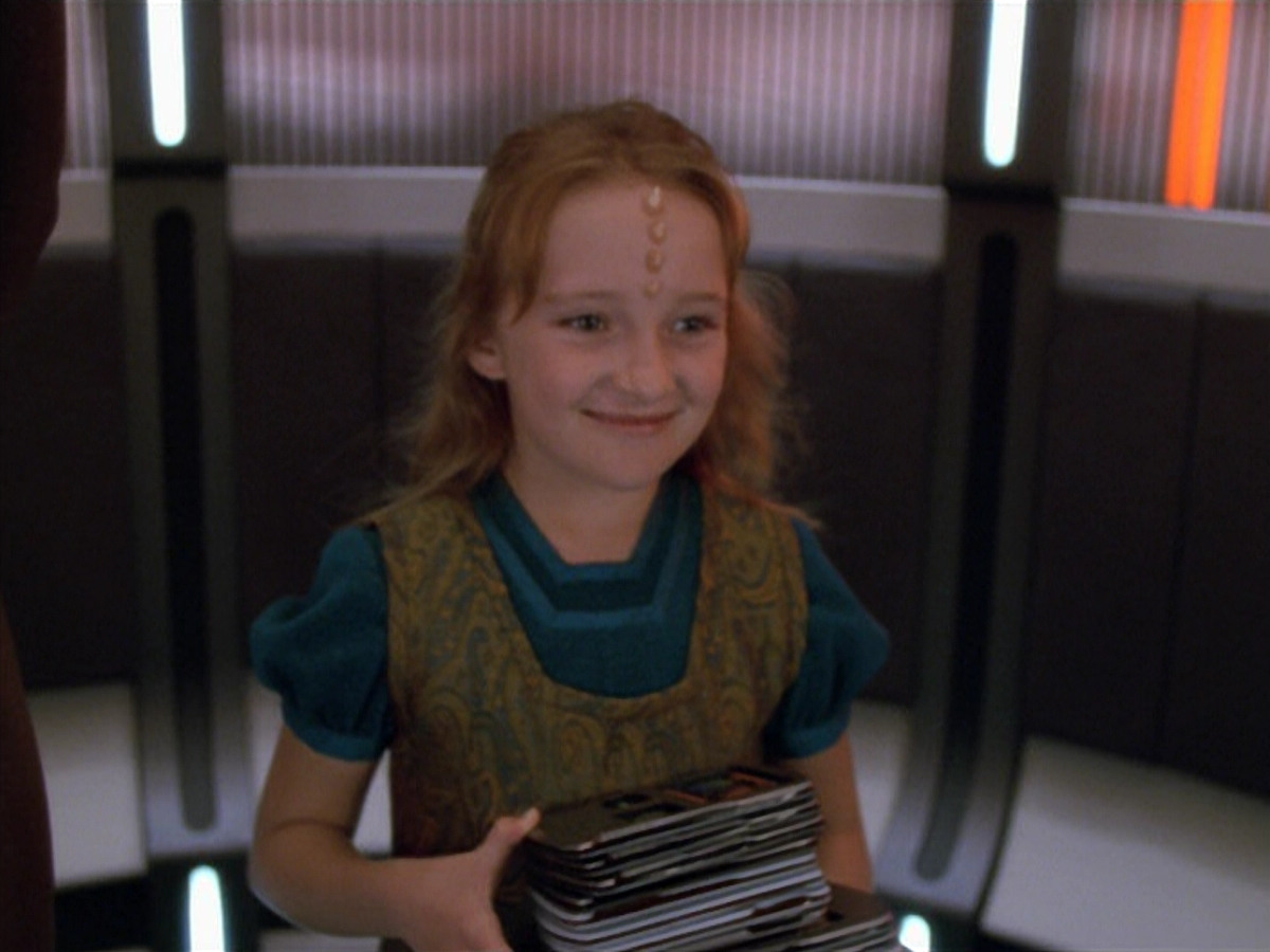 extant_StarTrek_VOY_5x07-InfiniteRegress_03807.jpg