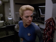 extant_StarTrek_VOY_5x07-InfiniteRegress_00107.jpg