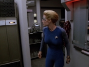 extant_StarTrek_VOY_5x07-InfiniteRegress_00111.jpg