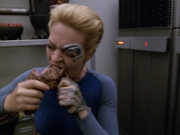 extant_StarTrek_VOY_5x07-InfiniteRegress_00133.jpg