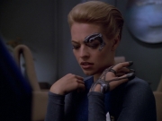 extant_StarTrek_VOY_5x07-InfiniteRegress_00705.jpg