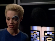 extant_StarTrek_VOY_5x07-InfiniteRegress_00820.jpg