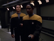 Filename=extant_StarTrek_VOY_5x07-InfiniteRegress_00934.jpg
Filesize=145KiB
Dimensions=1200x900
Date added=Nov 12, 2019 extant_StarTrek_VOY_5x07-InfiniteRegress_00934.jpg