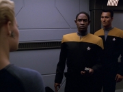 extant_StarTrek_VOY_5x07-InfiniteRegress_00992.jpg