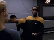 extant_StarTrek_VOY_5x07-InfiniteRegress_00995.jpg