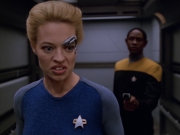 extant_StarTrek_VOY_5x07-InfiniteRegress_01025.jpg