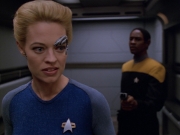 extant_StarTrek_VOY_5x07-InfiniteRegress_01028.jpg