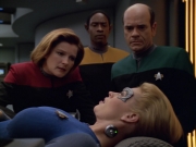 extant_StarTrek_VOY_5x07-InfiniteRegress_01055.jpg