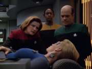 extant_StarTrek_VOY_5x07-InfiniteRegress_01058.jpg