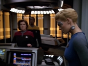 extant_StarTrek_VOY_5x07-InfiniteRegress_01191.jpg