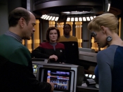 extant_StarTrek_VOY_5x07-InfiniteRegress_01192.jpg