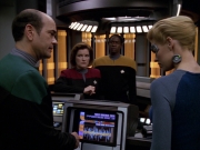 extant_StarTrek_VOY_5x07-InfiniteRegress_01197.jpg