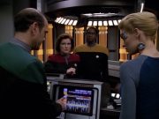 extant_StarTrek_VOY_5x07-InfiniteRegress_01198.jpg