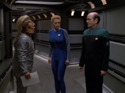 extant_StarTrek_VOY_5x07-InfiniteRegress_01340.jpg