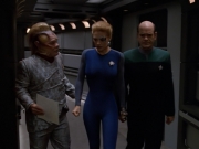 extant_StarTrek_VOY_5x07-InfiniteRegress_01349.jpg