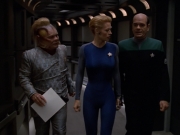 extant_StarTrek_VOY_5x07-InfiniteRegress_01357.jpg
