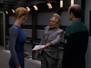extant_StarTrek_VOY_5x07-InfiniteRegress_01379.jpg