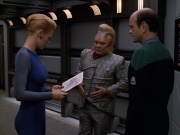 extant_StarTrek_VOY_5x07-InfiniteRegress_01381.jpg