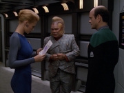 extant_StarTrek_VOY_5x07-InfiniteRegress_01387.jpg