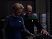extant_StarTrek_VOY_5x07-InfiniteRegress_01449.jpg