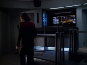 extant_StarTrek_VOY_5x07-InfiniteRegress_01716.jpg