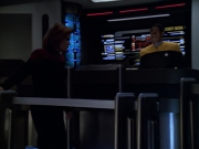 extant_StarTrek_VOY_5x07-InfiniteRegress_01720.jpg