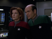 extant_StarTrek_VOY_5x07-InfiniteRegress_01991.jpg