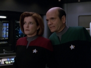 extant_StarTrek_VOY_5x07-InfiniteRegress_01992.jpg