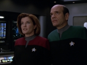 extant_StarTrek_VOY_5x07-InfiniteRegress_02005.jpg