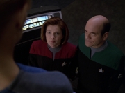 Filename=extant_StarTrek_VOY_5x07-InfiniteRegress_02026.jpg
Filesize=130KiB
Dimensions=1200x900
Date added=Nov 12, 2019 extant_StarTrek_VOY_5x07-InfiniteRegress_02026.jpg