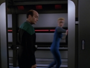 extant_StarTrek_VOY_5x07-InfiniteRegress_02084.jpg
