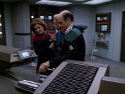 extant_StarTrek_VOY_5x07-InfiniteRegress_02111.jpg
